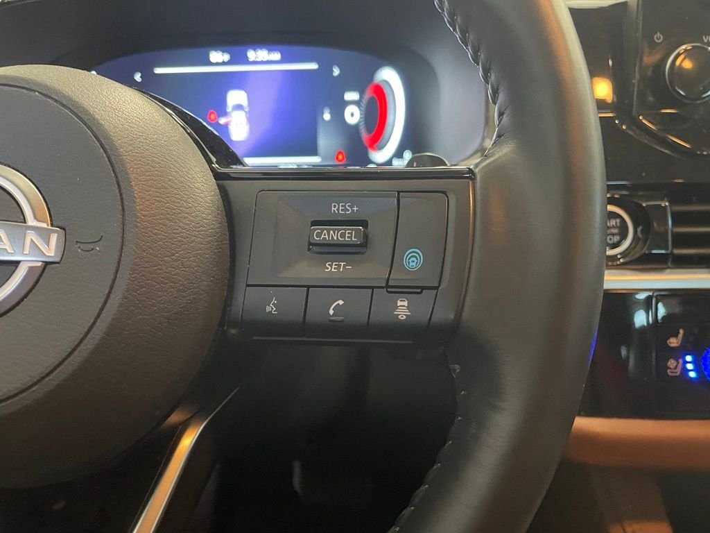 Used 2024 Gray Nissan Platinum image 15