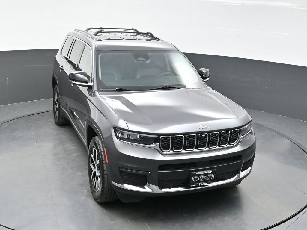 Used 2023 Gray Jeep Limited image 30