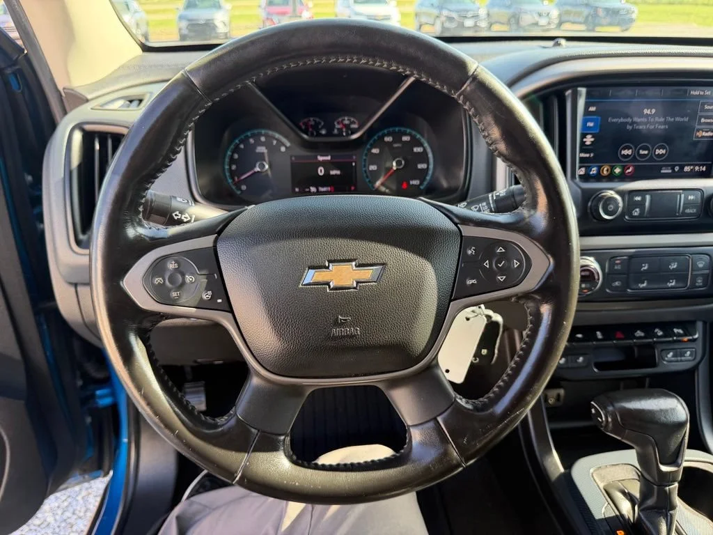 Used 2021 BRIGHT BLUE METALLIC Chevrolet 4WD Z71 image 16
