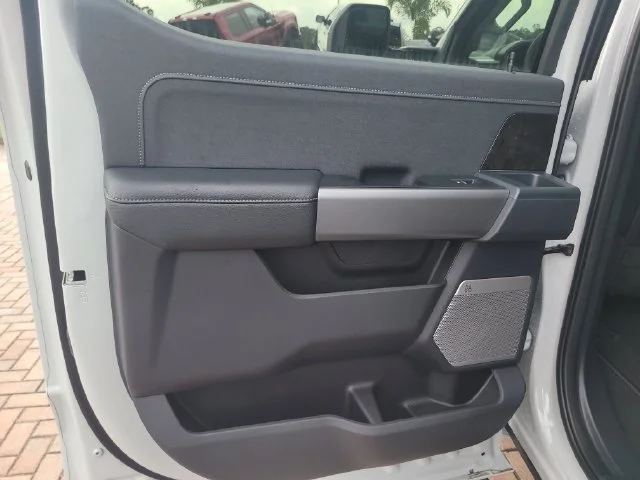New 2026 Avalanche Ford Lariat image 12