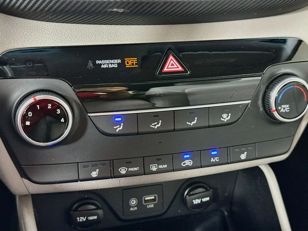 Used 2019 White Hyundai Value image 18