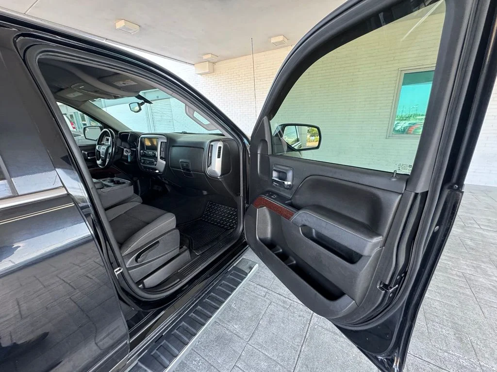 Used 2014 Black GMC SLE image 15