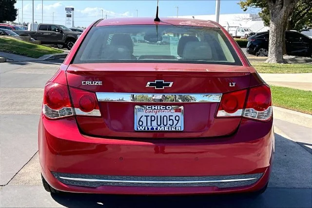 Used 2011 Crystal Red Metallic Tintcoat Chevrolet 2LT image 4