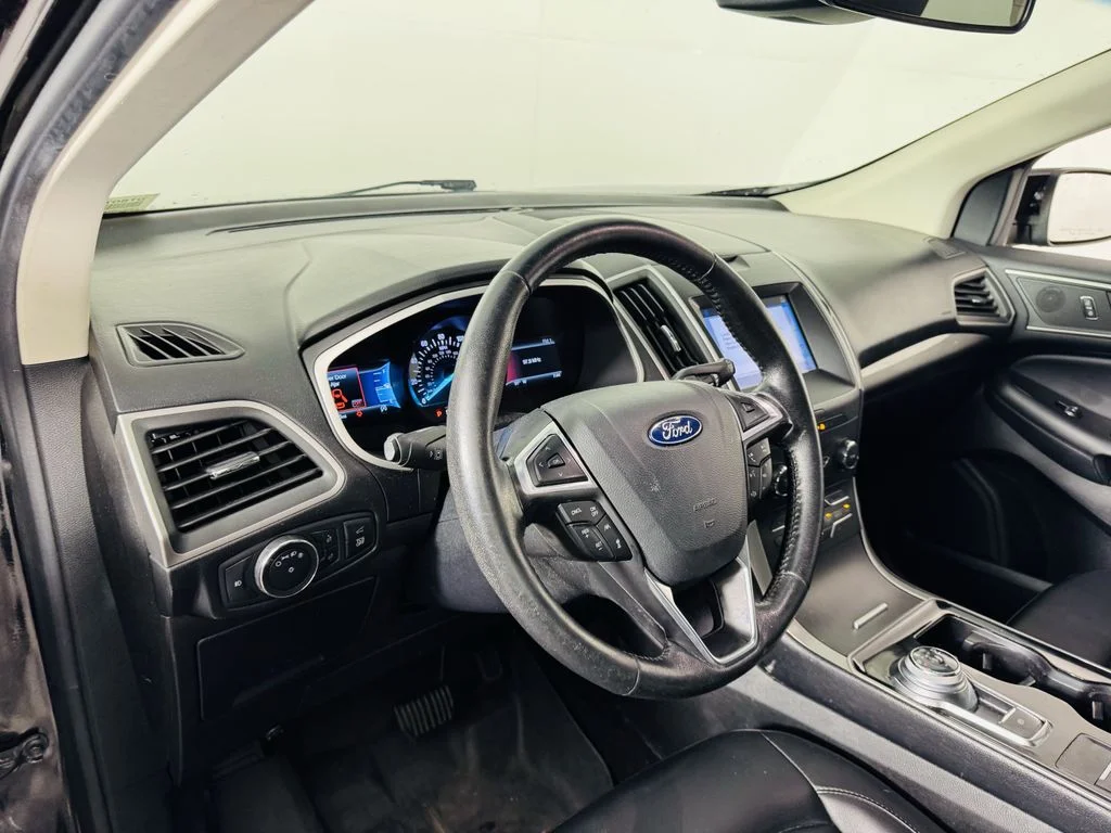 Used 2019 Black Ford SEL image 8