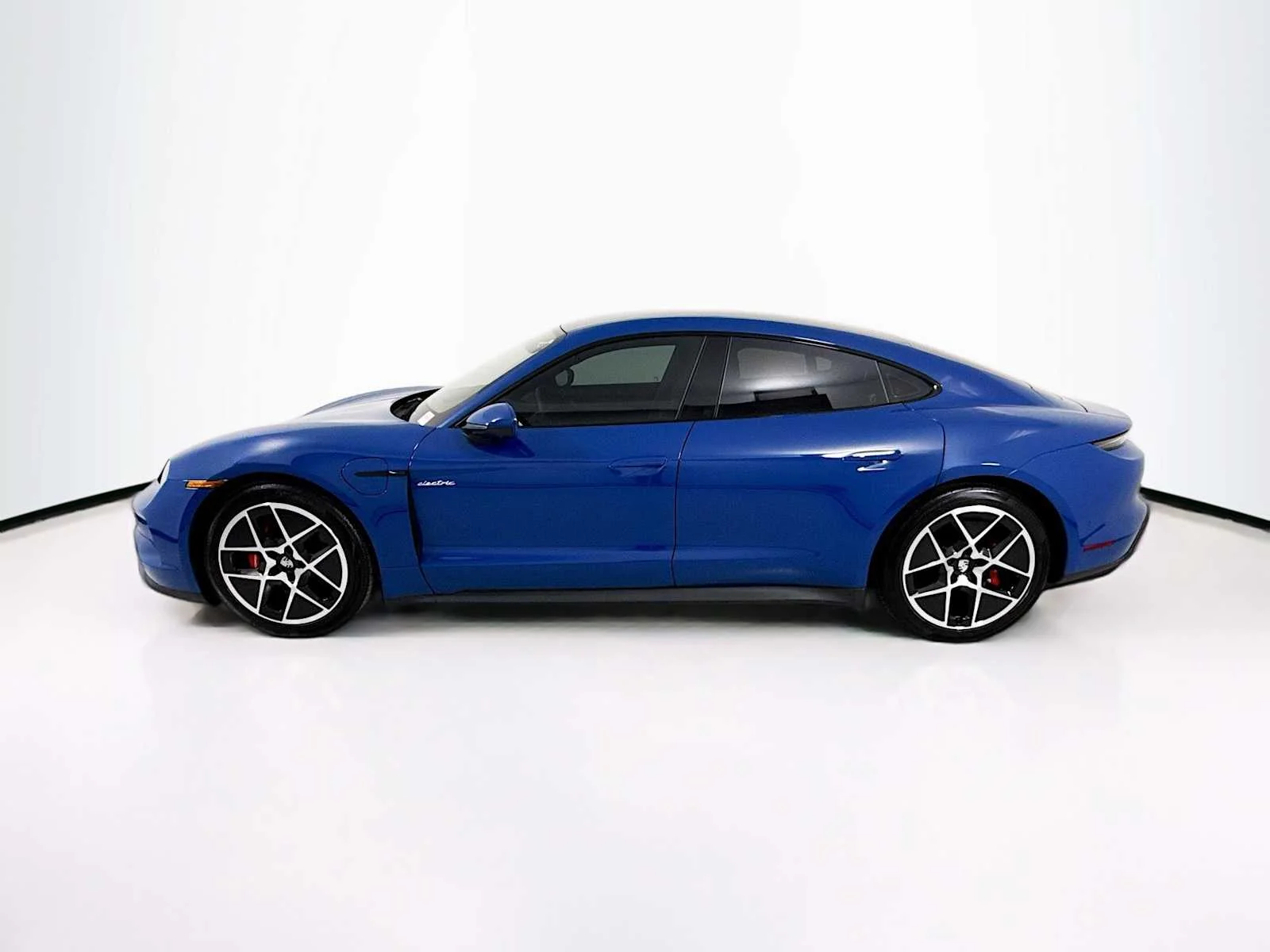New 2026 Neptune Blue Porsche 4S image 2