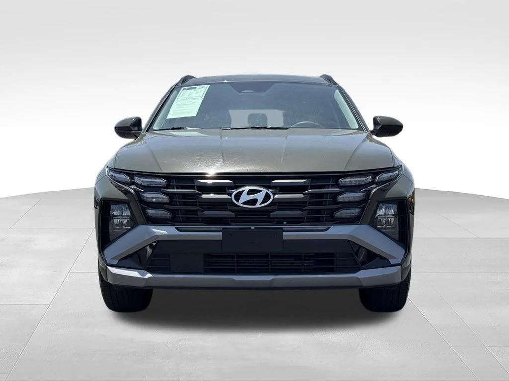 Used 2025 Green Hyundai SEL image 3