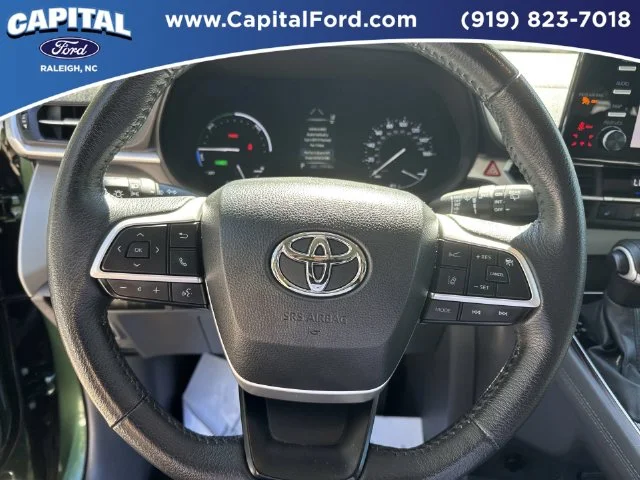 Used 2024 Green Toyota XLE image 25