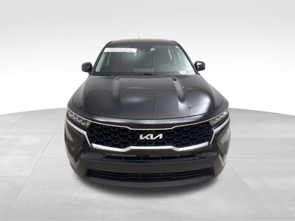 Used 2023 Black Kia LX image 8