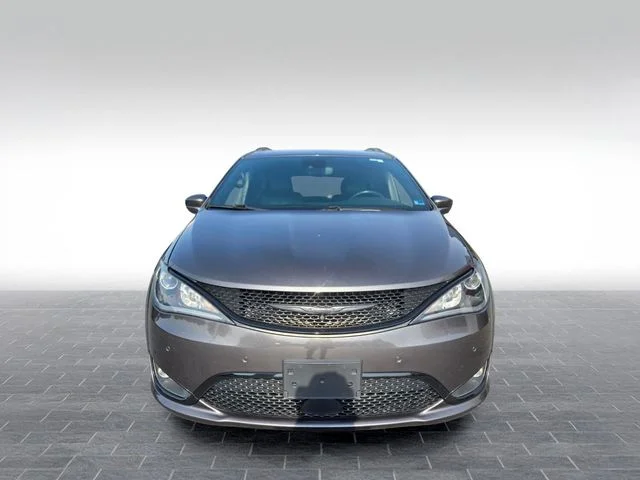 Used 2020 Chrysler Pacifica AWD LAUNCH EDITION with VIN 2C4RC3BG6LR267857 for sale in Bassett, VA