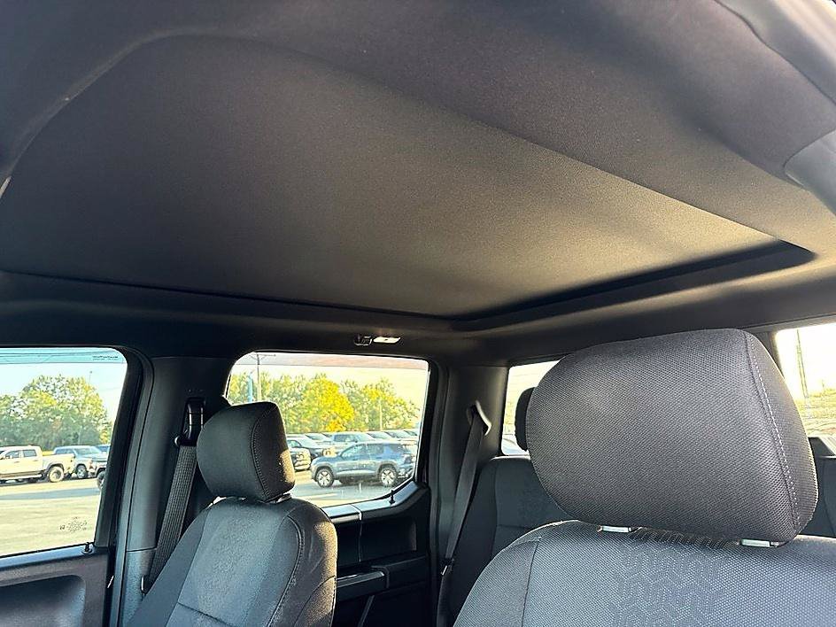 Used 2020 Red Ford XLT image 12