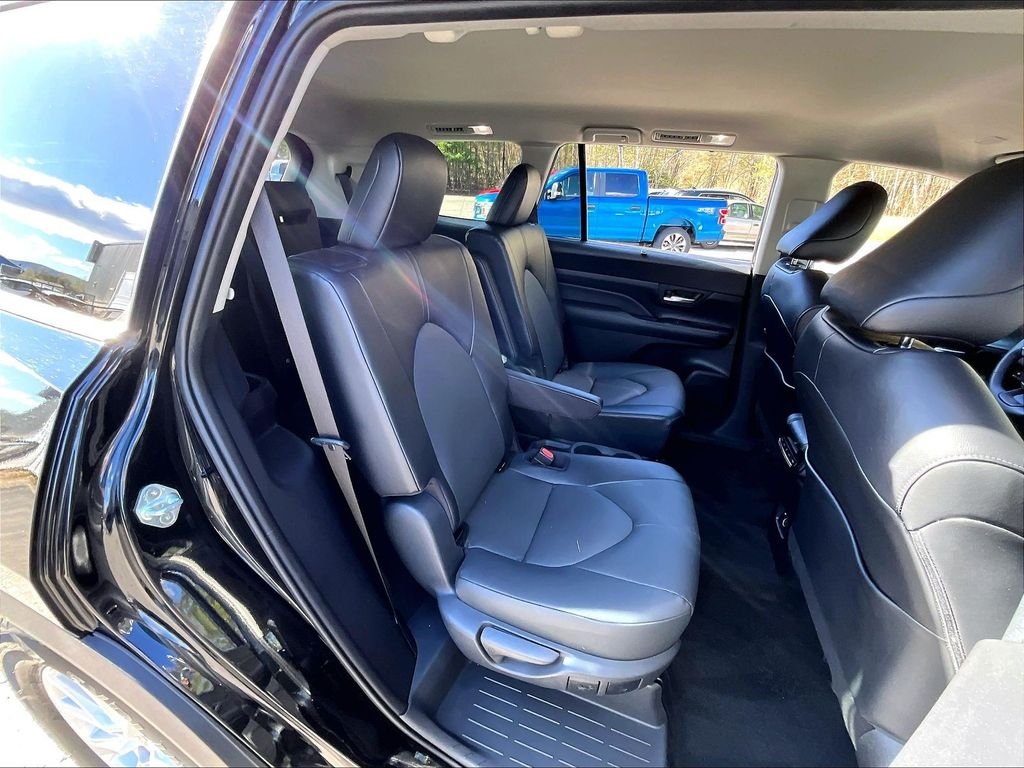 Used 2024 Midnight Black Metallic Toyota XLE image 16