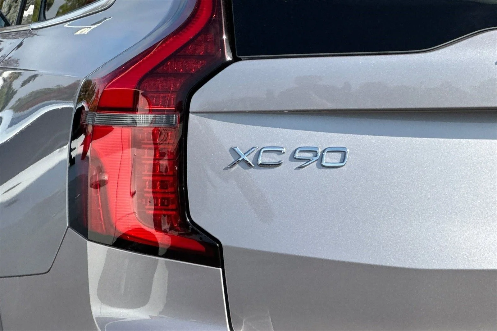 2026 Volvo XC90 Plus - Photo 30