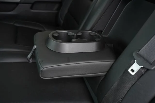 Used 2018 SILVER ICE METALLIC Chevrolet LT image 28
