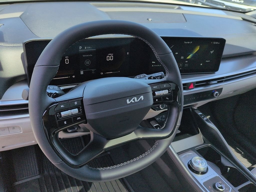 New 2026 Snow White Pearl Kia EX image 9