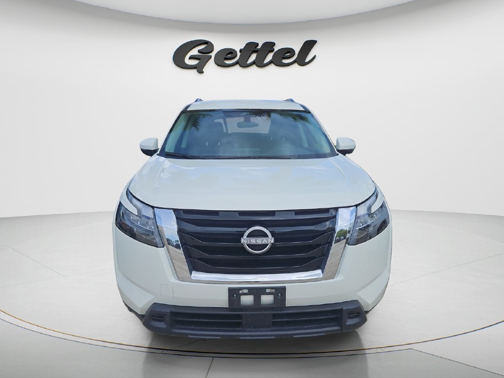 Used 2025 White Nissan SV image 2