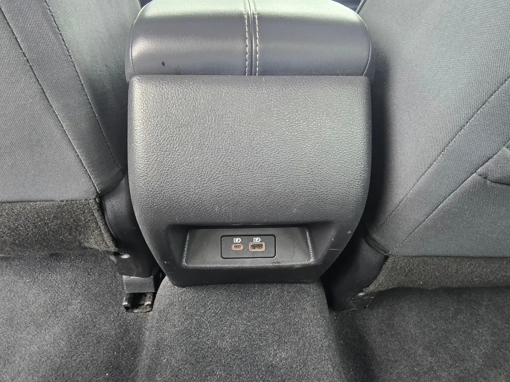 Used 2025 Glacier White Nissan SV image 29
