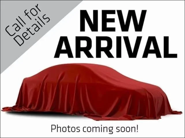 Used 2021 Silver Toyota XLE image 1