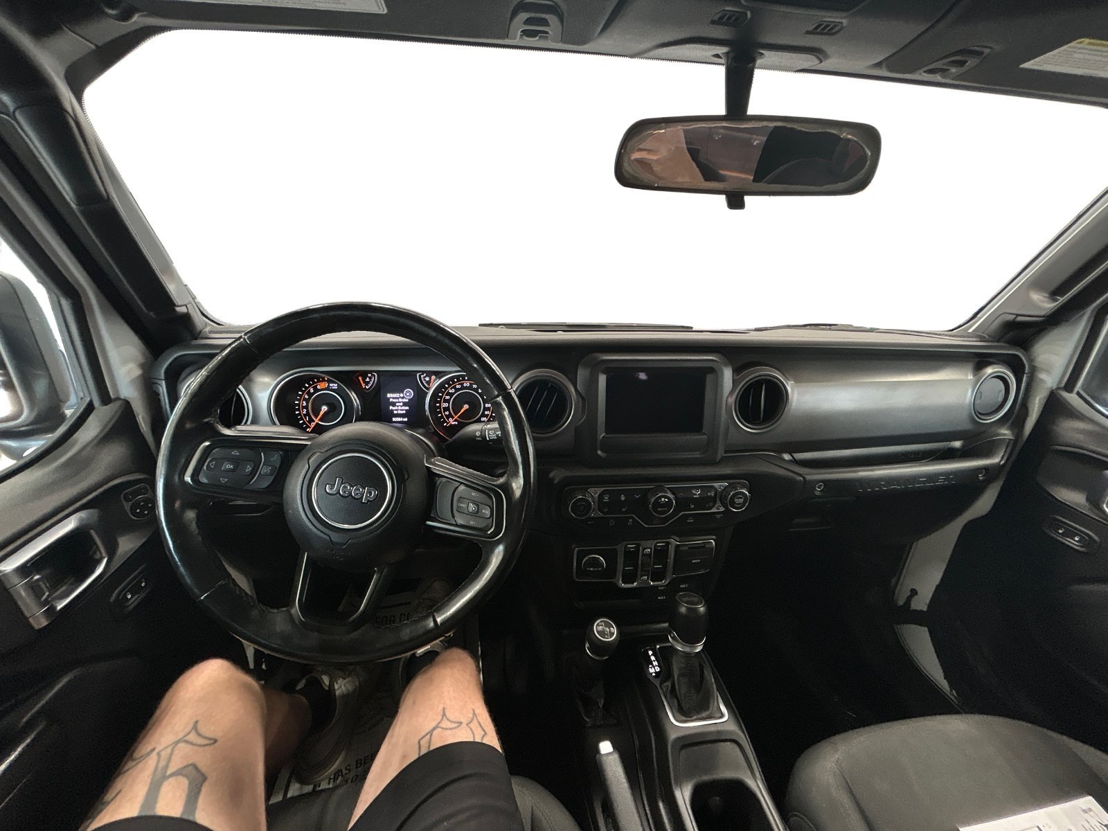 Used 2022 White Jeep Unlimited Willys image 19