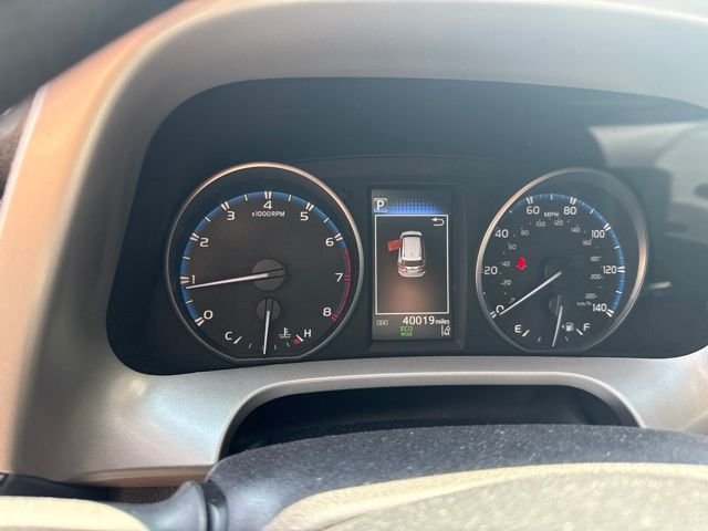 Used 2018 Blue Toyota LE image 11