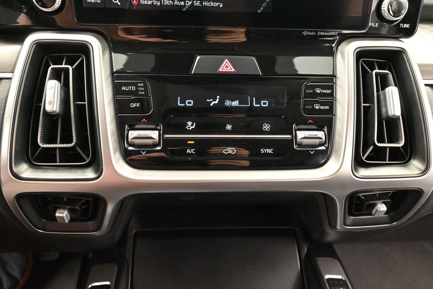 Used 2022 Glacial White Pearl Kia S image 24