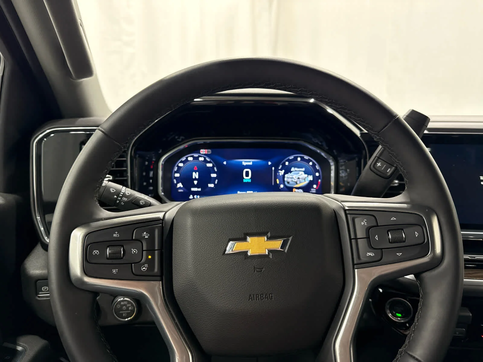 Used 2026 Lakeshore Blue Metallic Chevrolet LT image 24