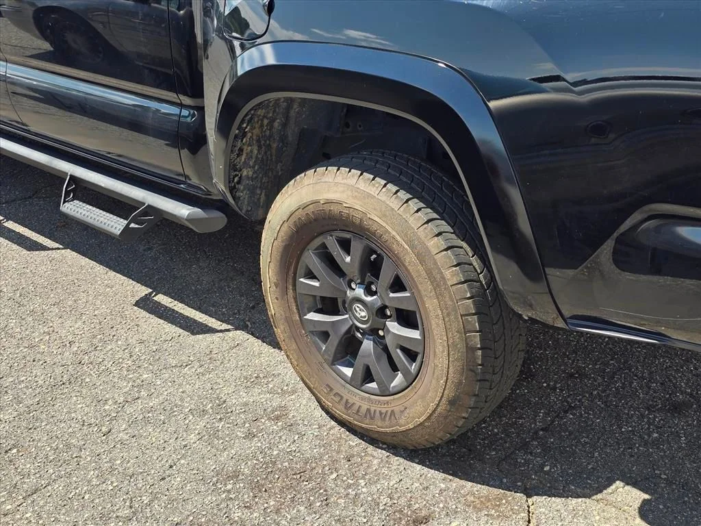 Used 2023 Black Toyota SR5 image 19