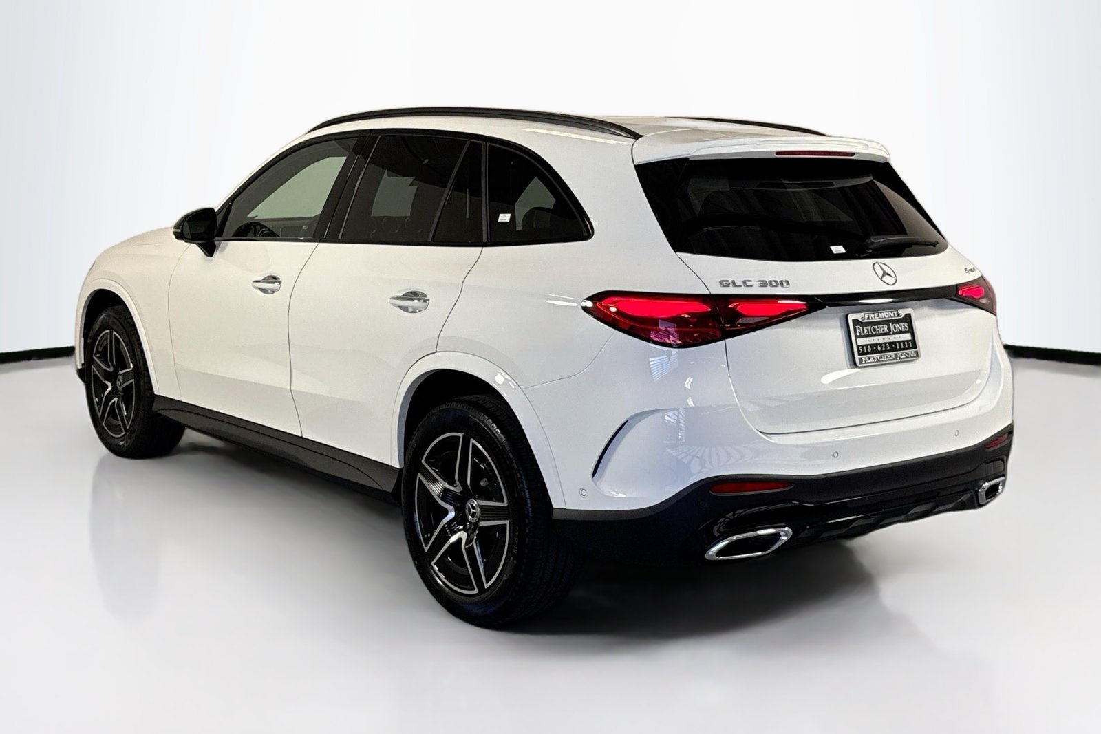 New 2026 Polar White Mercedes-Benz GLC 300 image 7