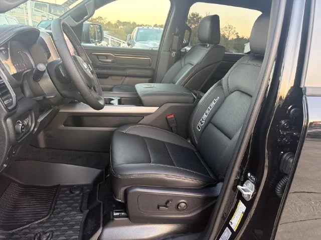New 2027 Diamond Black Crystal Pearl-Coat Exterior Paint RAM Rebel image 14