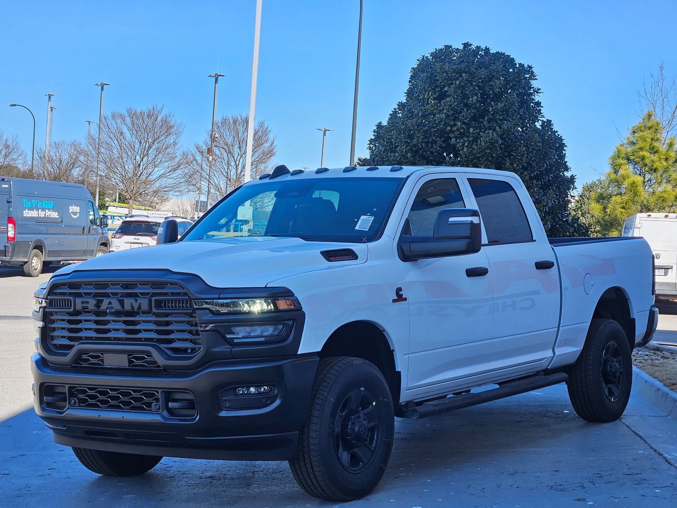 New 2026 Bright White Clear-Coat Exterior Paint RAM Tradesman image 3