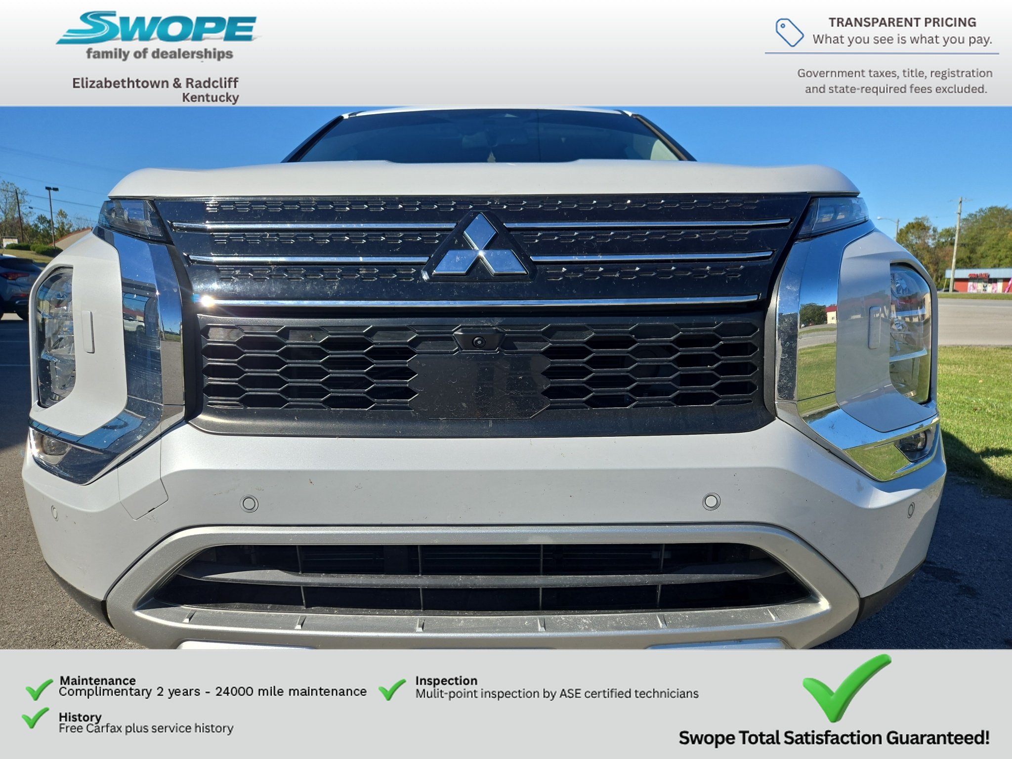 Used 2024 White Diamond Mitsubishi SE image 2