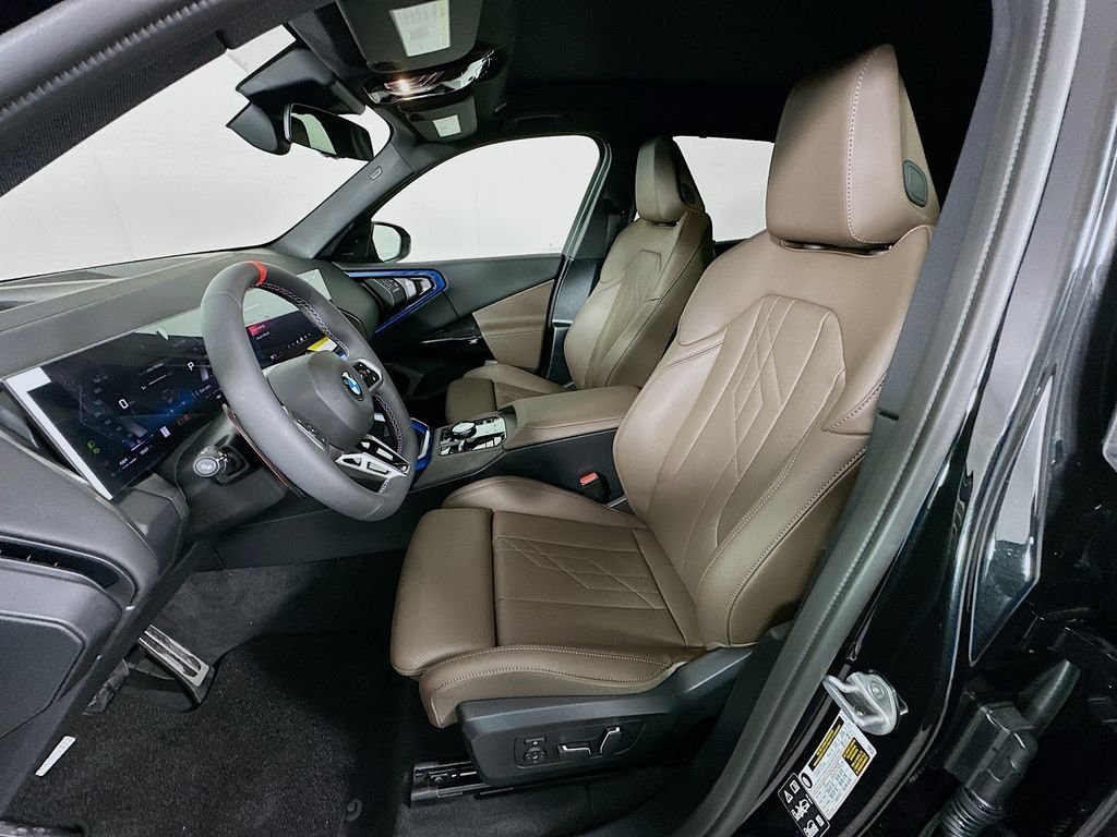 New 2026 Black Sapphire Metallic BMW M50 xDrive image 16
