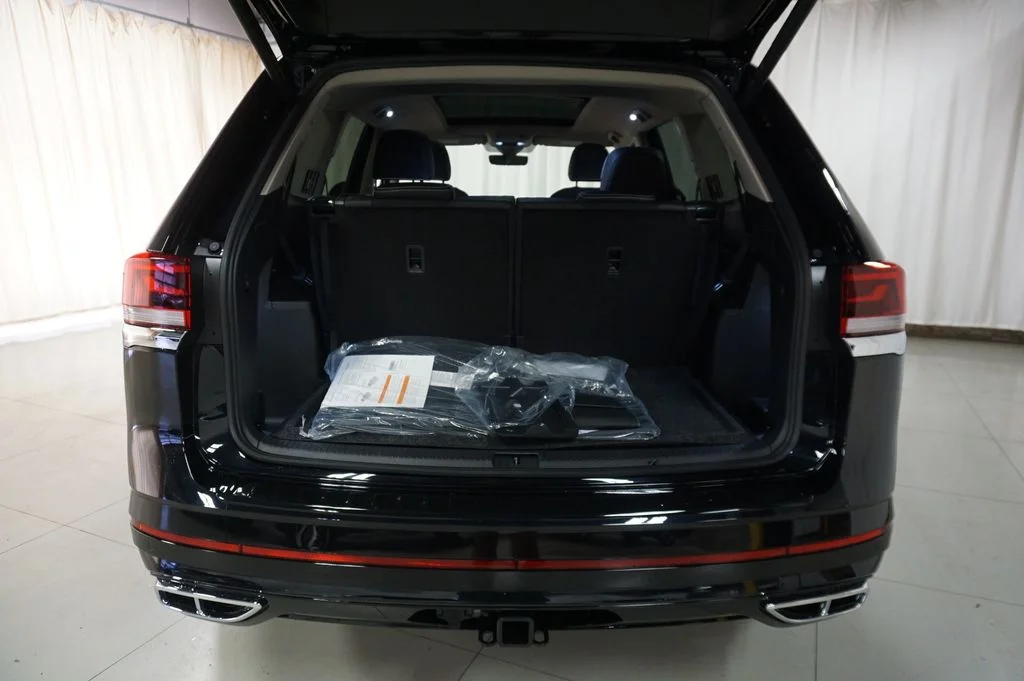 New 2026 Deep Black Volkswagen SEL Premium R-Line image 35