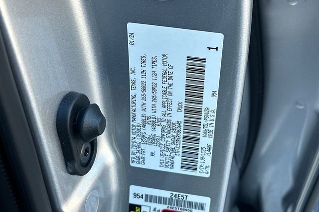 New 2024 Celestial Silver Metallic TOYOTA CAPSTONE image 34