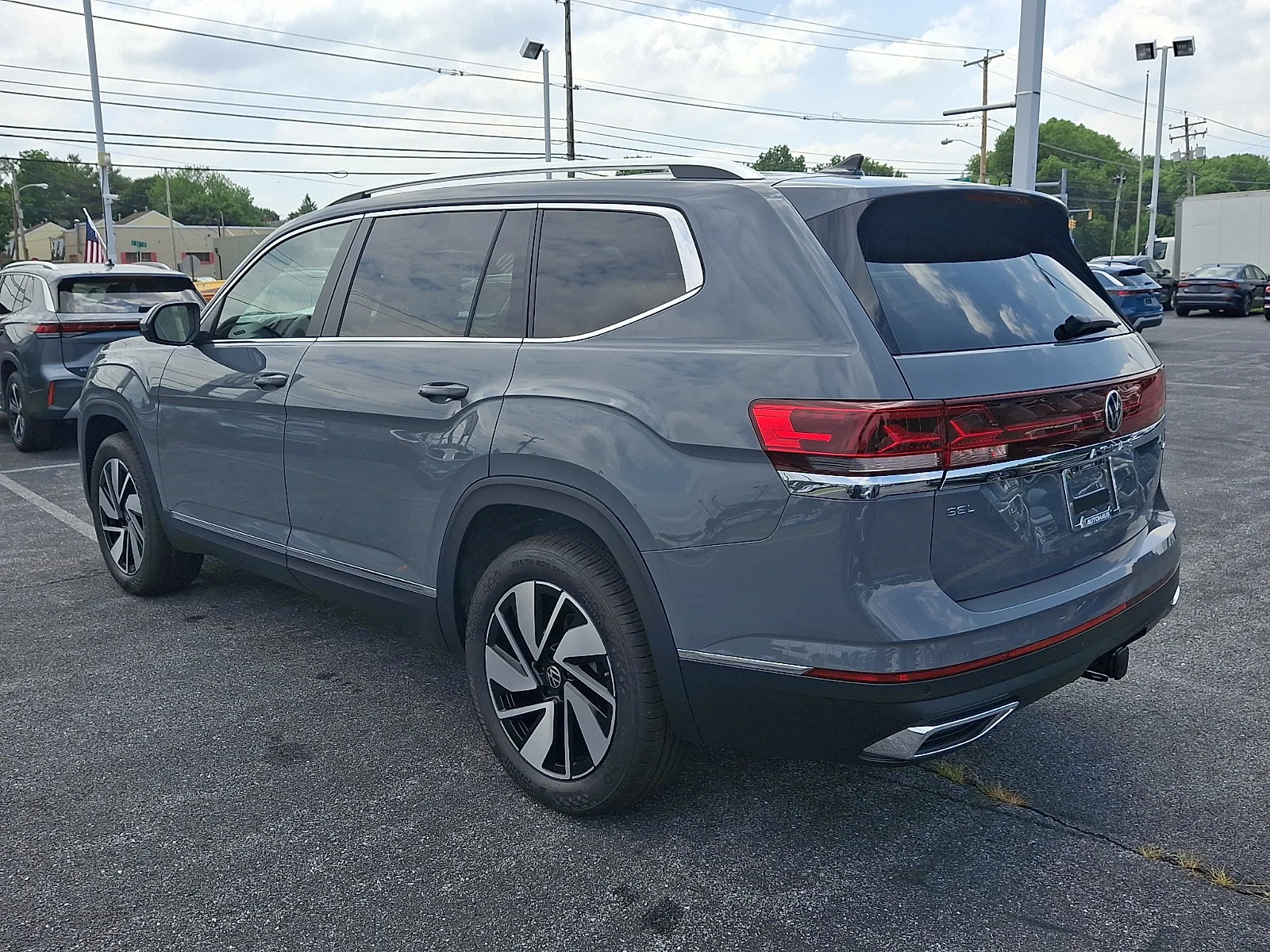 New 2026 pure gray - J2J2 Volkswagen SEL image 4