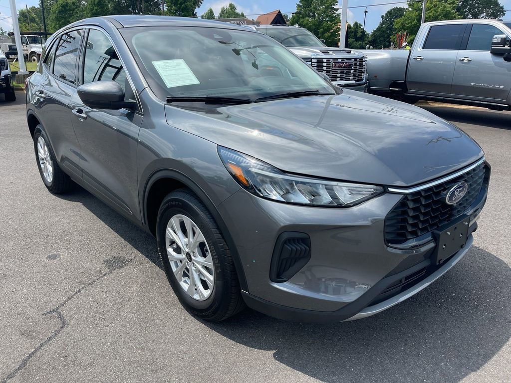 View vehicle photo 7