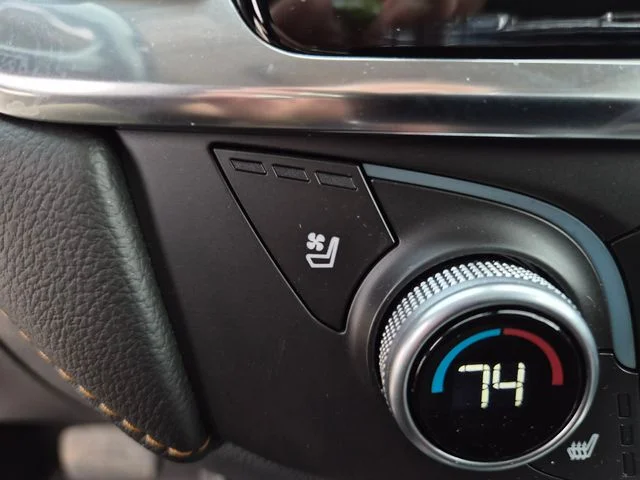 Used 2021 Black Chevrolet Premier image 36