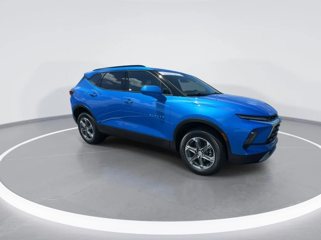 Used 2024 Blue Chevrolet LT image 9