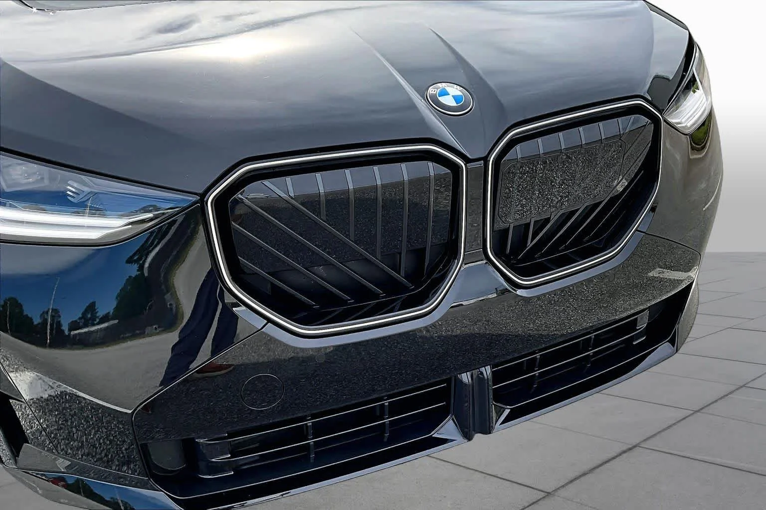 Used 2026 Black Sapphire Metallic BMW 30 xDrive image 30