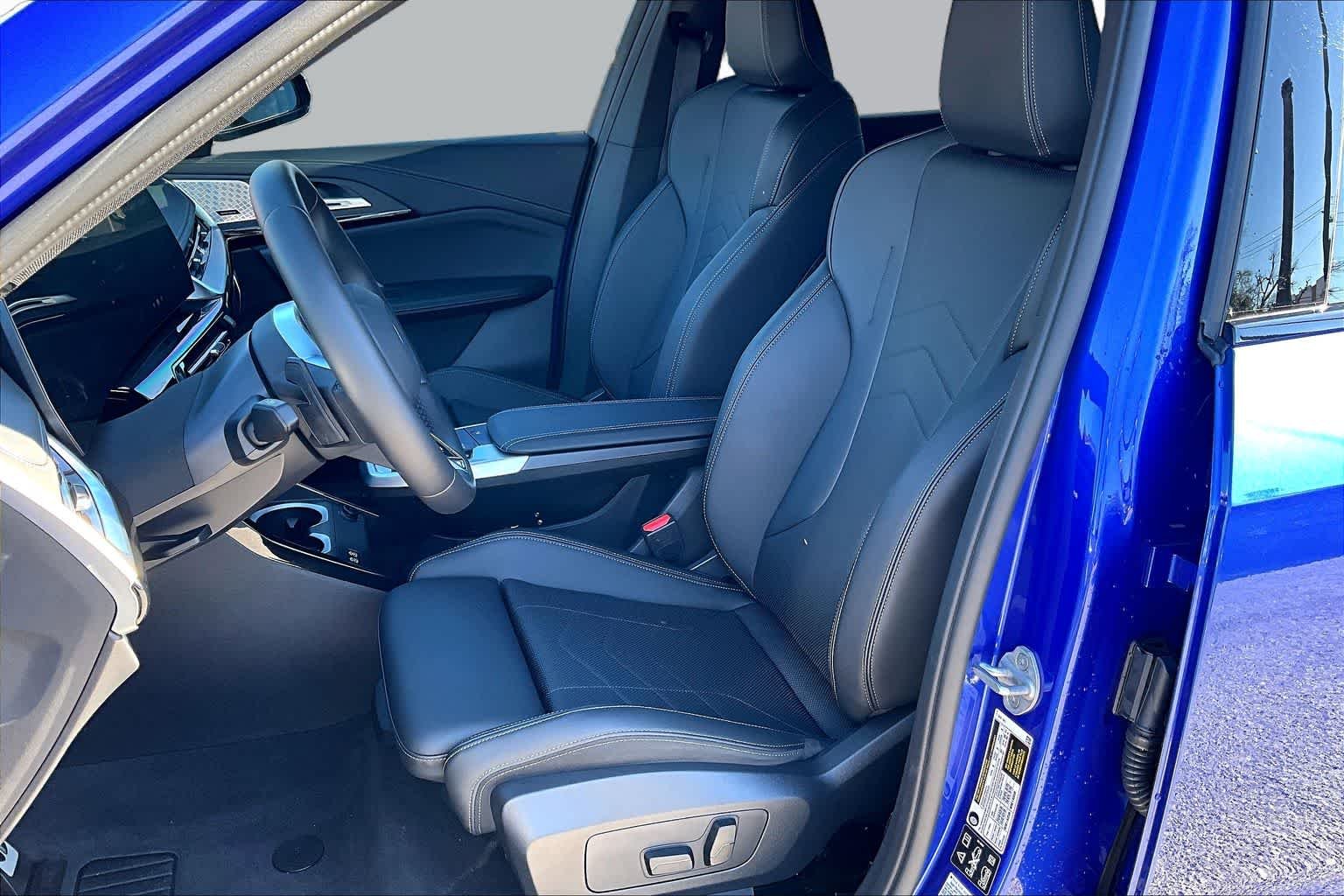 New 2025 Portimao Blue Metallic BMW xDrive28i image 6