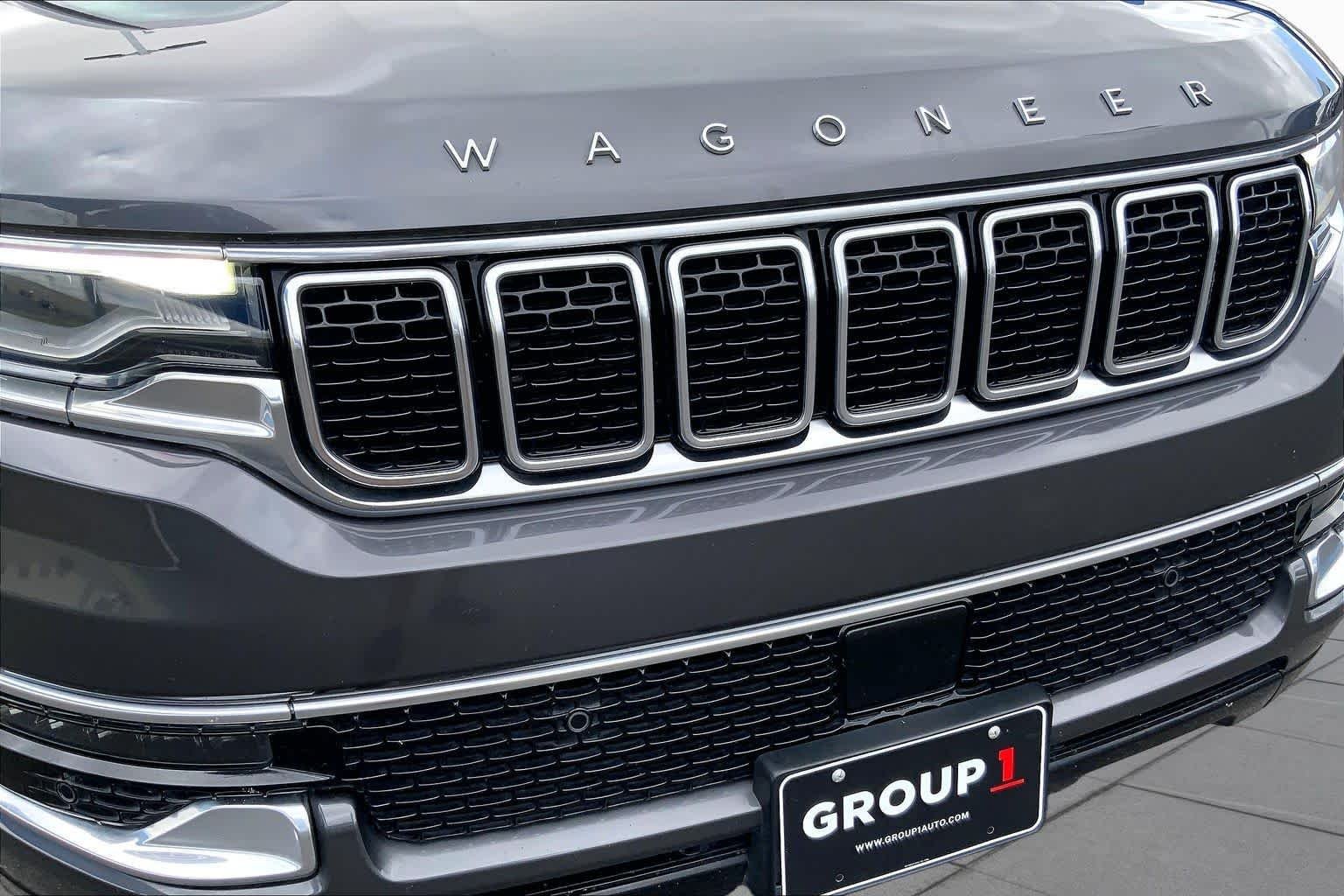 Used 2022 Baltic Gray Metallic Clearcoat Jeep Series I image 29