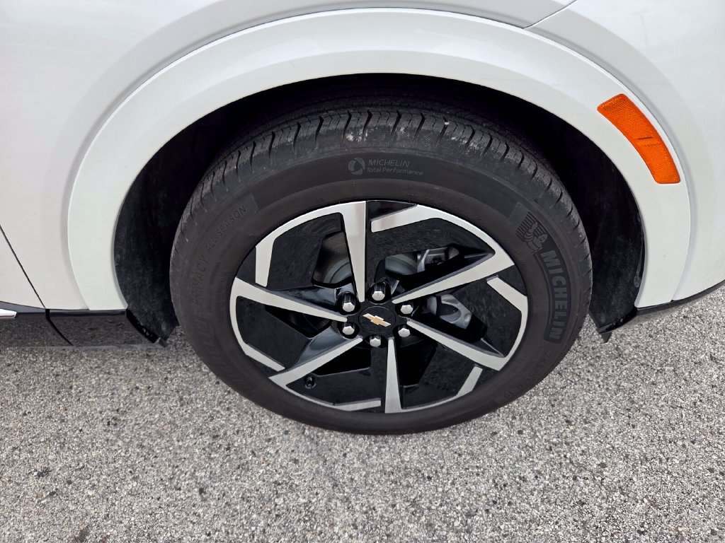 2024 Chevrolet Equinox EV LT - Photo 18