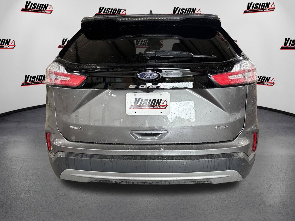 Used 2024 Gray Ford SEL image 6