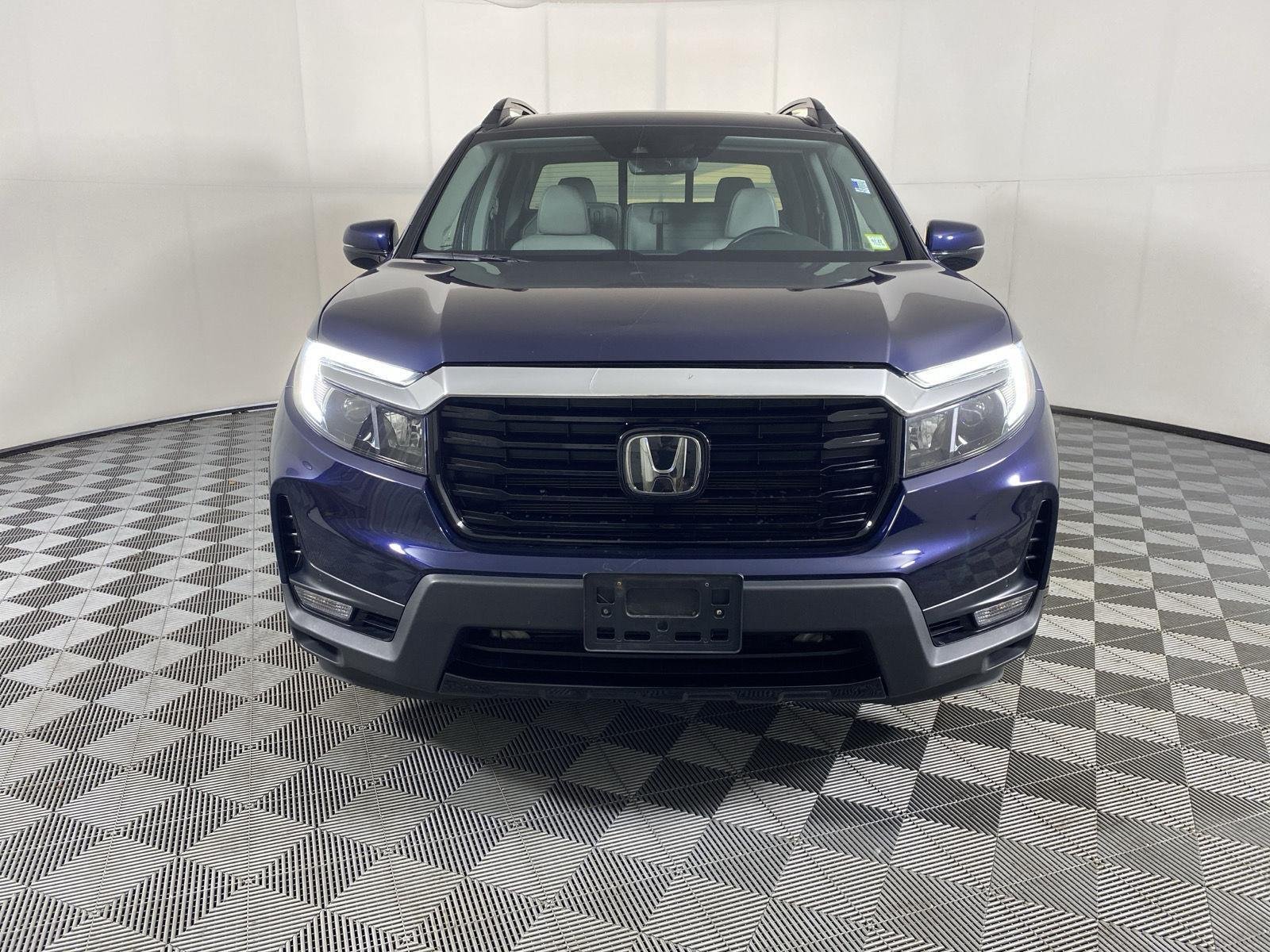 Used 2023 Obsidian Blue Pearl Honda RTL-E image 2