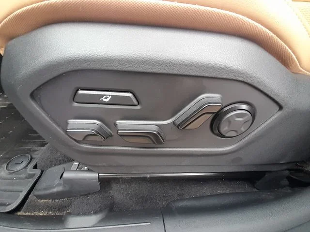 Used 2026 White Hyundai Calligraphy image 42