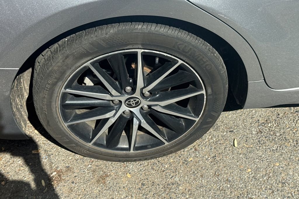 2024 Toyota Camry SE photo 2