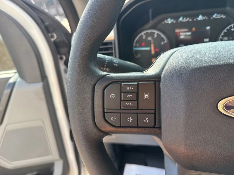 2025 Ford F-550 Super Duty Chassis Cab XL - Photo 16