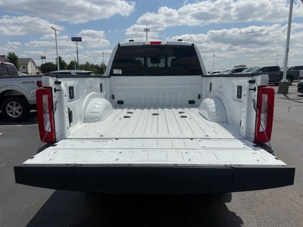 New 2026 White Ford XL image 37