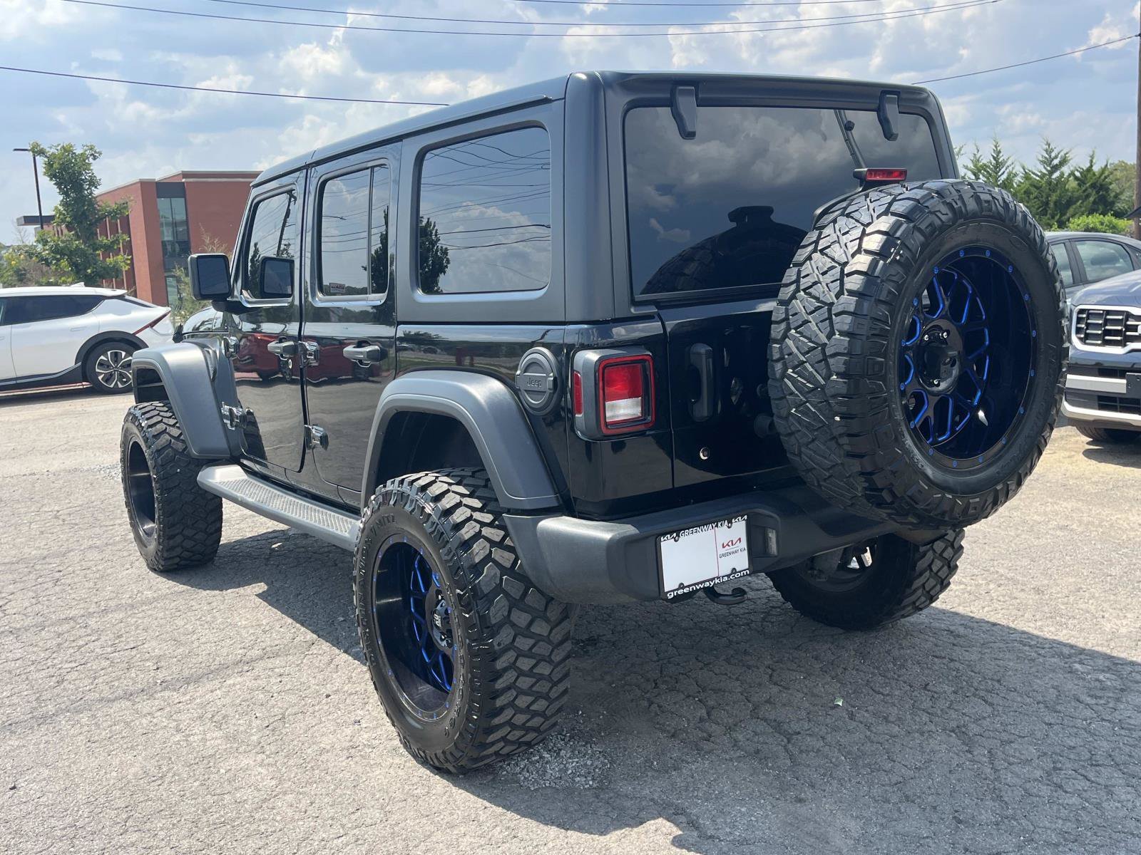 Used 2018 Black Clearcoat Jeep Sport S image 5