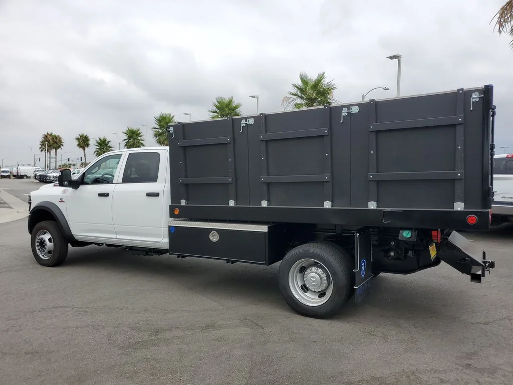 New 2025 Bright White Clear-Coat Exterior Paint RAM Tradesman image 4