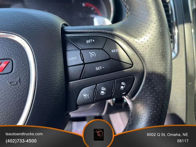 Used 2019 White Dodge R/T Sport Utility 4D image 23